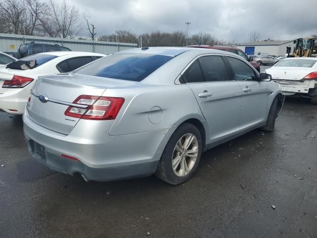 2015 Ford Taurus SE