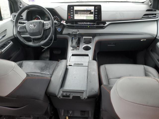 2022 Toyota Sienna XSE