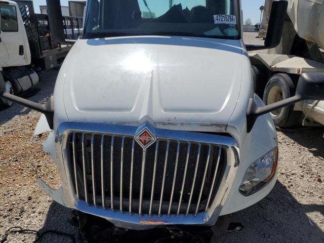2020 International LT625