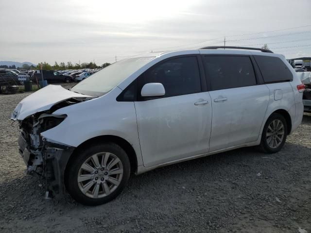 2011 Toyota Sienna XLE