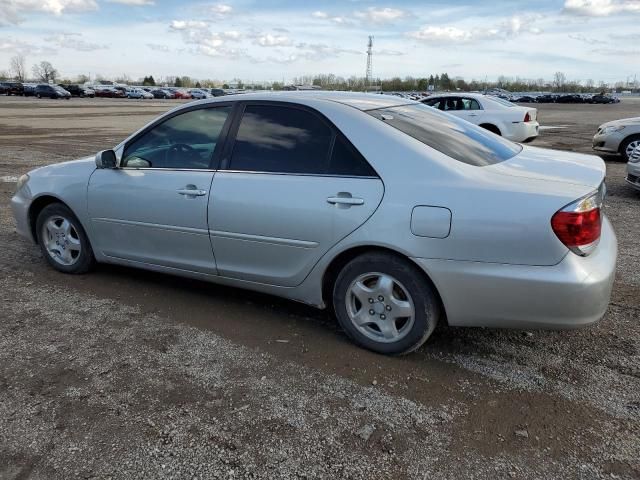 2005 Toyota Camry LE