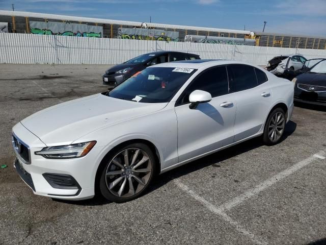 2019 Volvo S60 T6 Momentum