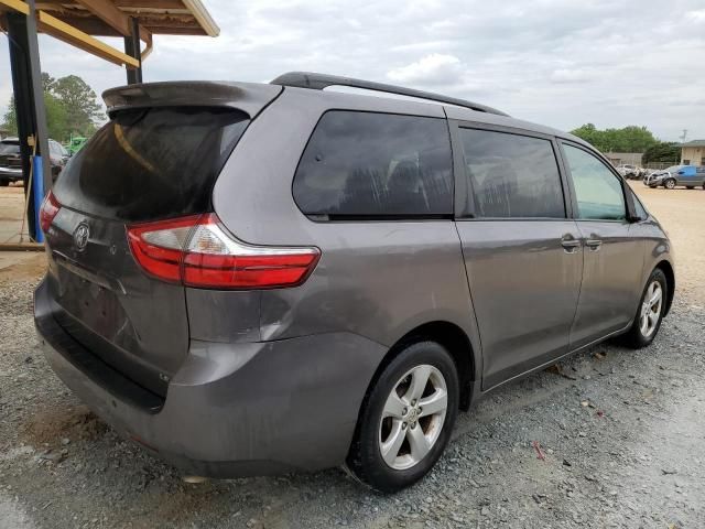 2015 Toyota Sienna LE