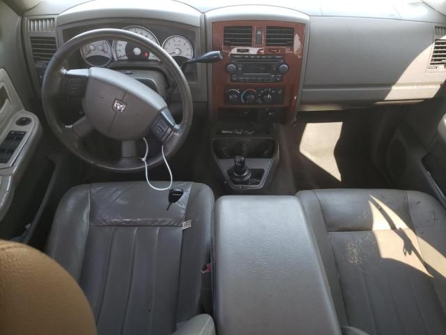 2005 Dodge Dakota Quad SLT