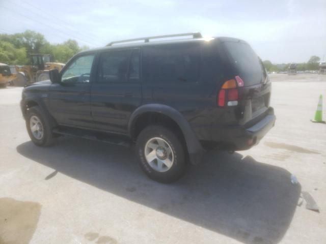 2002 Mitsubishi Montero Sport ES