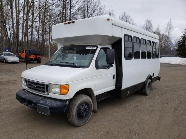 2006 Ford Econoline E450 Super Duty Cutaway Van