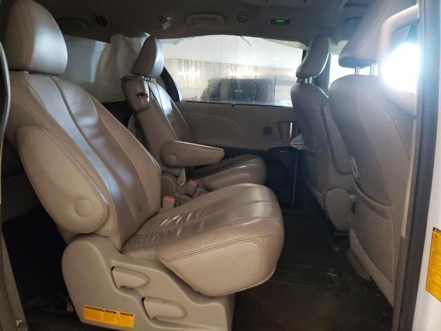 2013 Toyota Sienna XLE