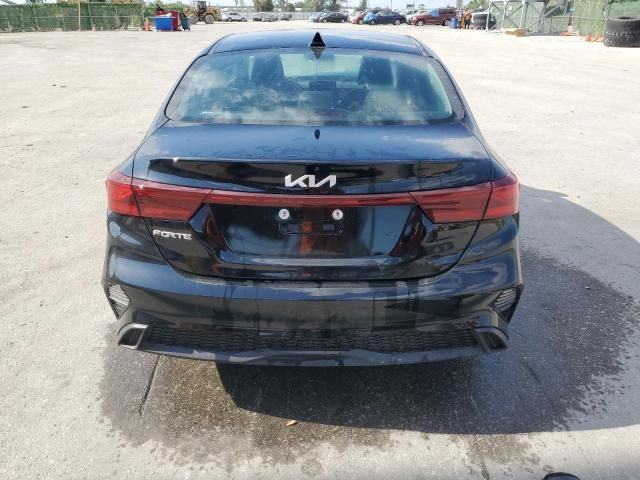 2023 KIA Forte LX