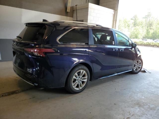 2023 Toyota Sienna Limited