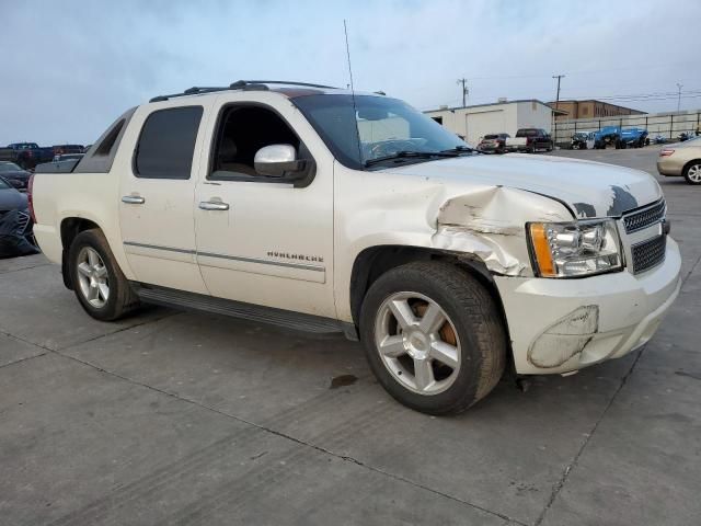 2011 Chevrolet Avalanche LTZ