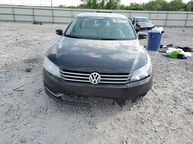 2013 Volkswagen Passat SE