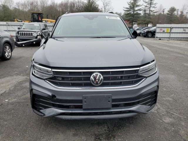 2022 Volkswagen Tiguan SE R-LINE Black