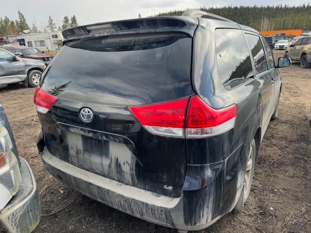 2011 Toyota Sienna LE