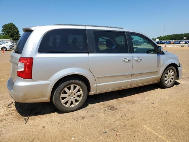 2012 Chrysler Town & Country Touring