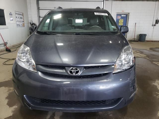 2006 Toyota Sienna XLE