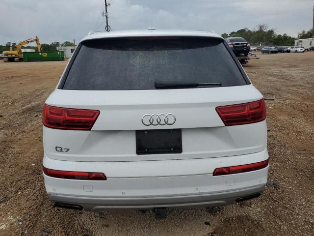 2019 Audi Q7 Prestige