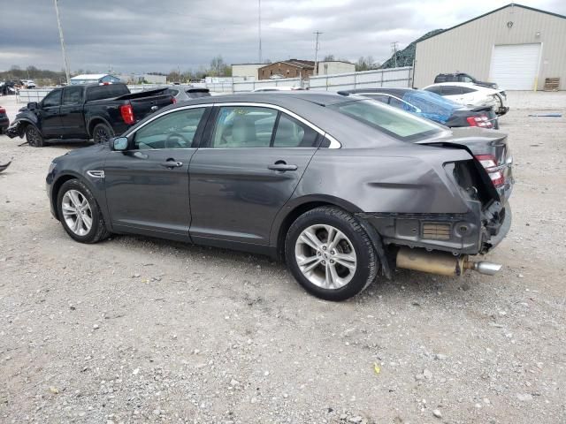 2016 Ford Taurus SE