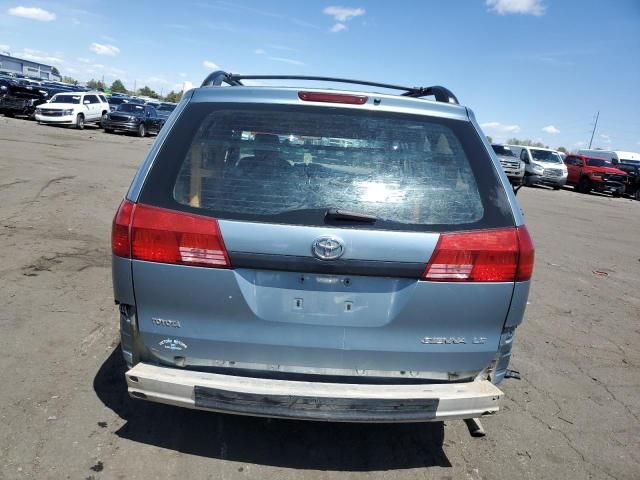 2004 Toyota Sienna CE