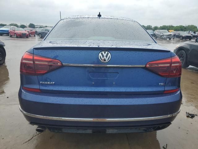 2017 Volkswagen Passat R-Line