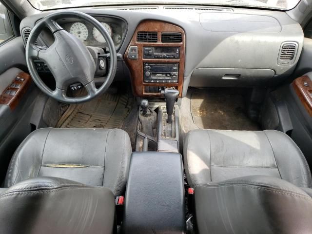 1999 Nissan Pathfinder LE