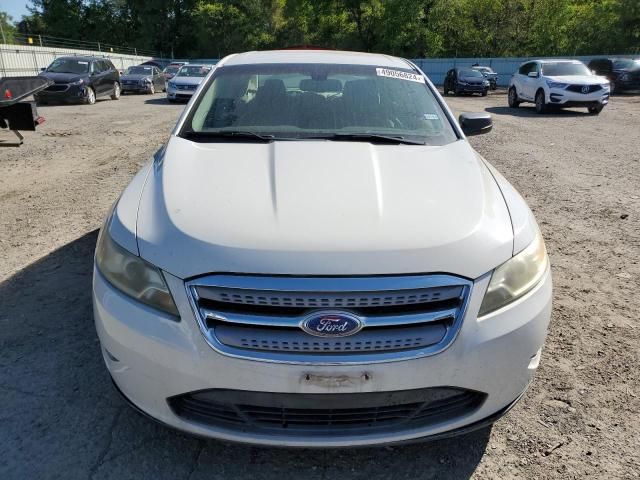 2011 Ford Taurus SE