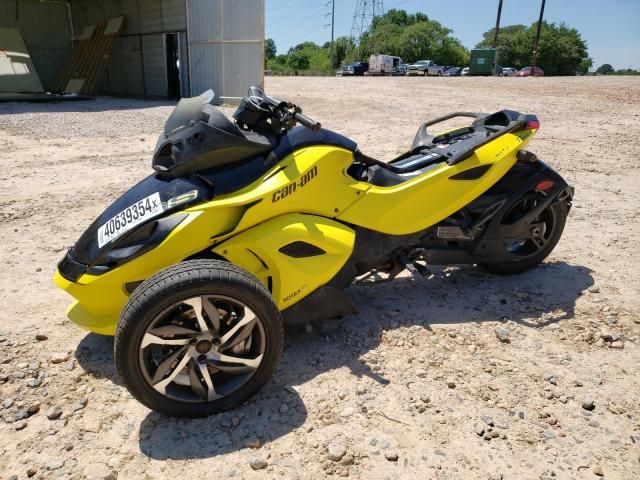 2014 Can-Am Spyder Roadster RS