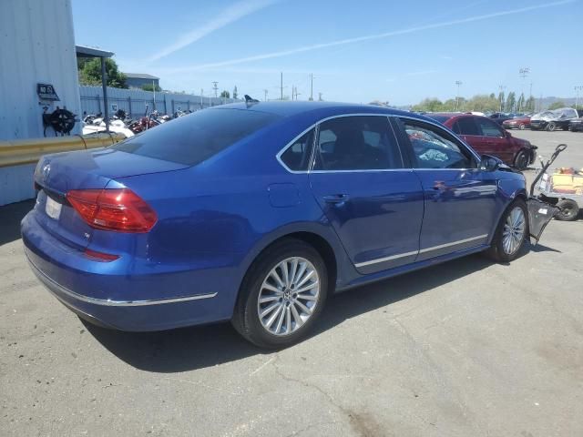 2016 Volkswagen Passat SE