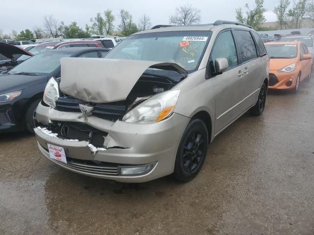 2005 Toyota Sienna XLE