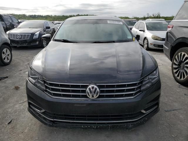 2019 Volkswagen Passat Wolfsburg