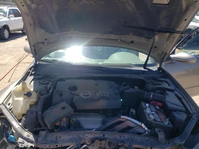 2003 Nissan Altima Base