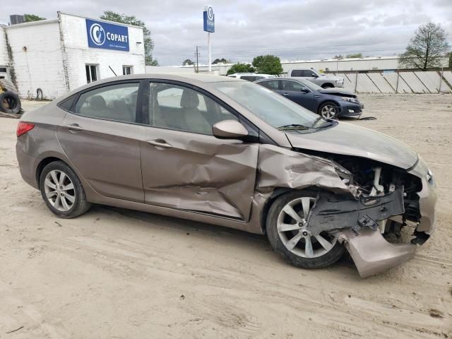 2012 Hyundai Accent GLS