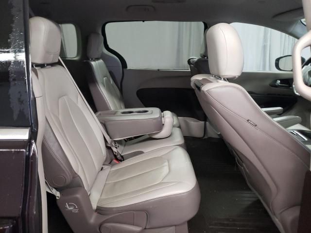 2017 Chrysler Pacifica Touring L Plus