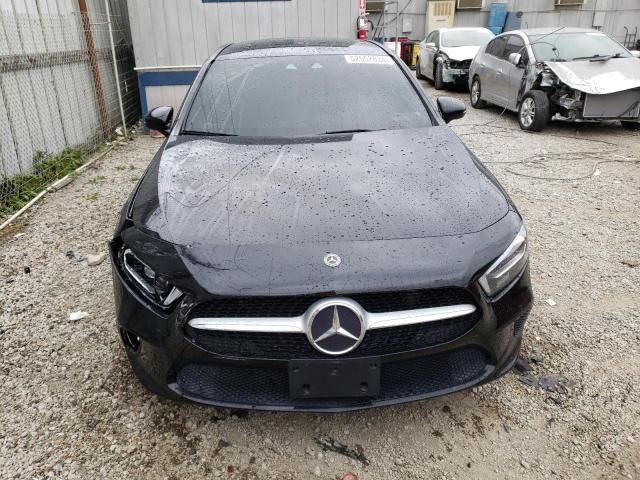 2019 Mercedes-Benz A 220