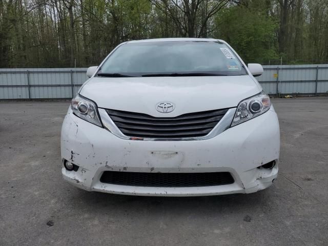 2011 Toyota Sienna XLE