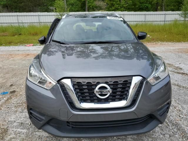 2019 Nissan Kicks S