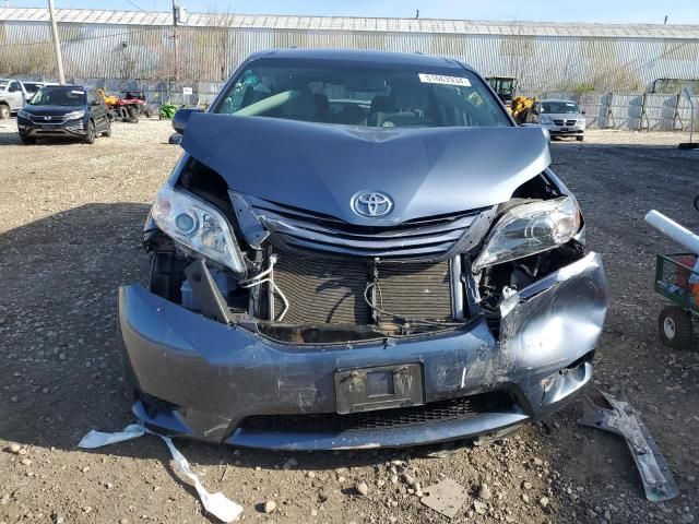 2015 Toyota Sienna LE