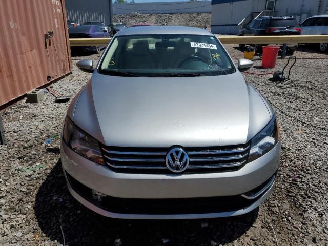 2012 Volkswagen Passat SE