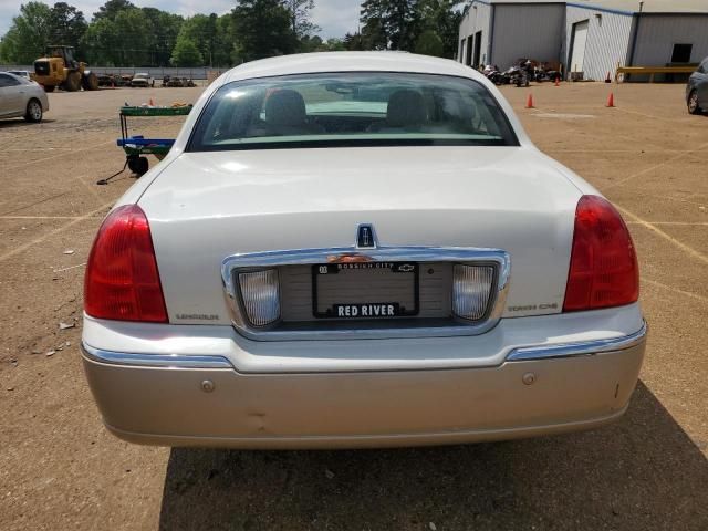 2005 Lincoln Town Car Signature