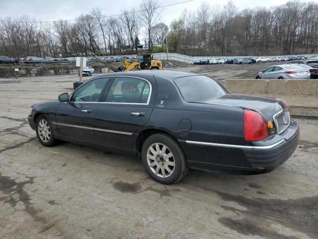 2011 Lincoln Town Car Signature Limited