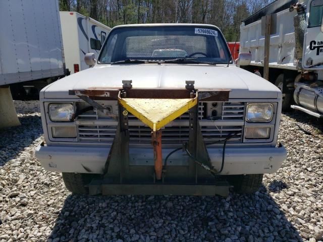 1986 Chevrolet D30 Milita