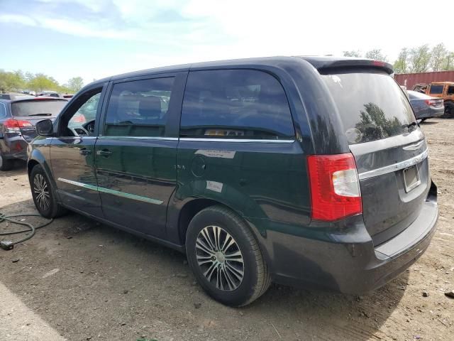 2014 Chrysler Town & Country S