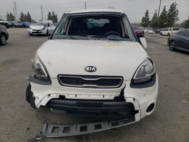 2013 KIA Soul +