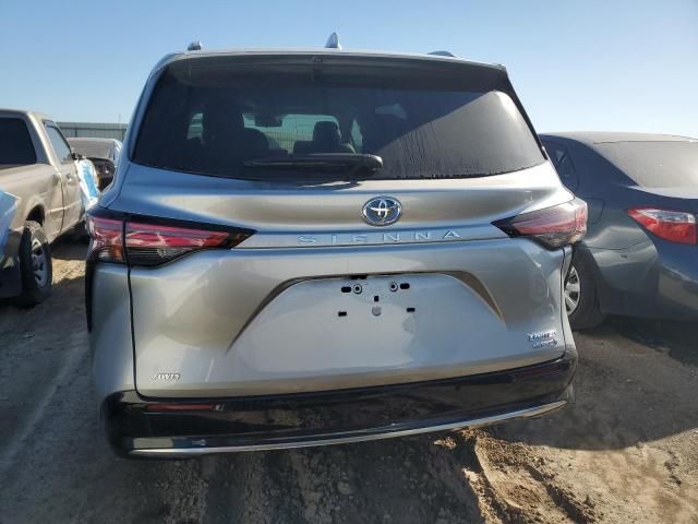 2022 Toyota Sienna Limited