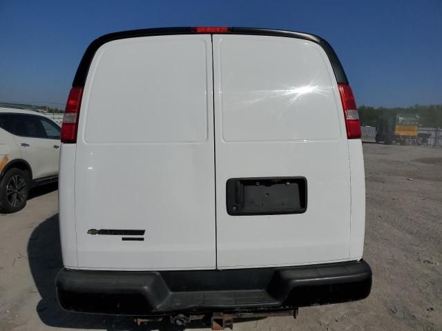 2015 Chevrolet Express G2500