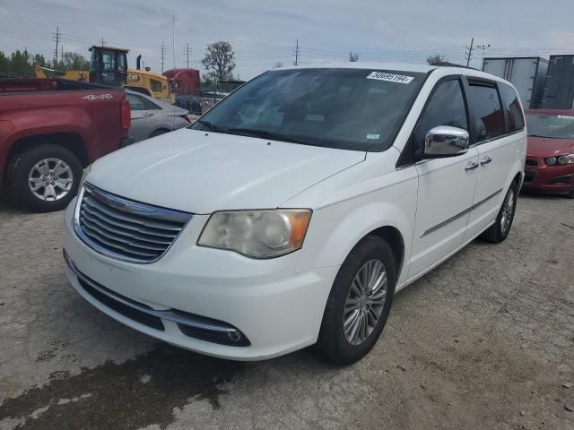 2014 Chrysler Town & Country Touring L