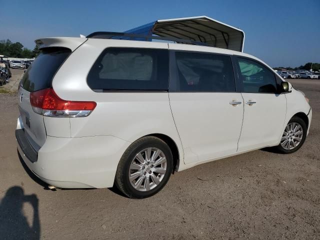 2013 Toyota Sienna XLE