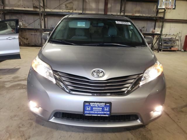 2017 Toyota Sienna XLE