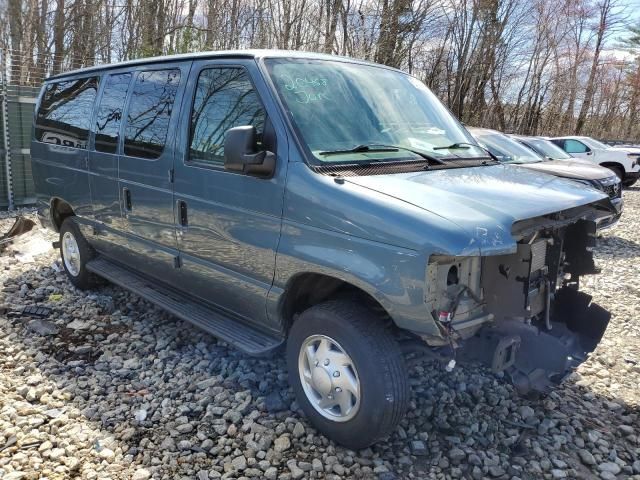 2014 Ford Econoline E350 Super Duty Wagon