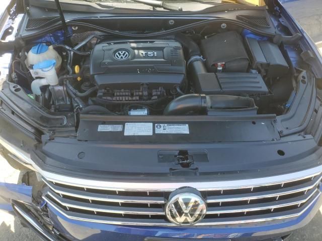 2016 Volkswagen Passat SE