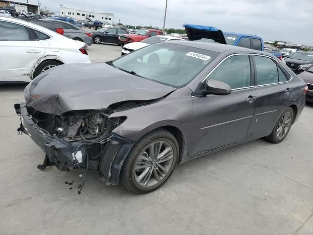 2015 Toyota Camry Hybrid